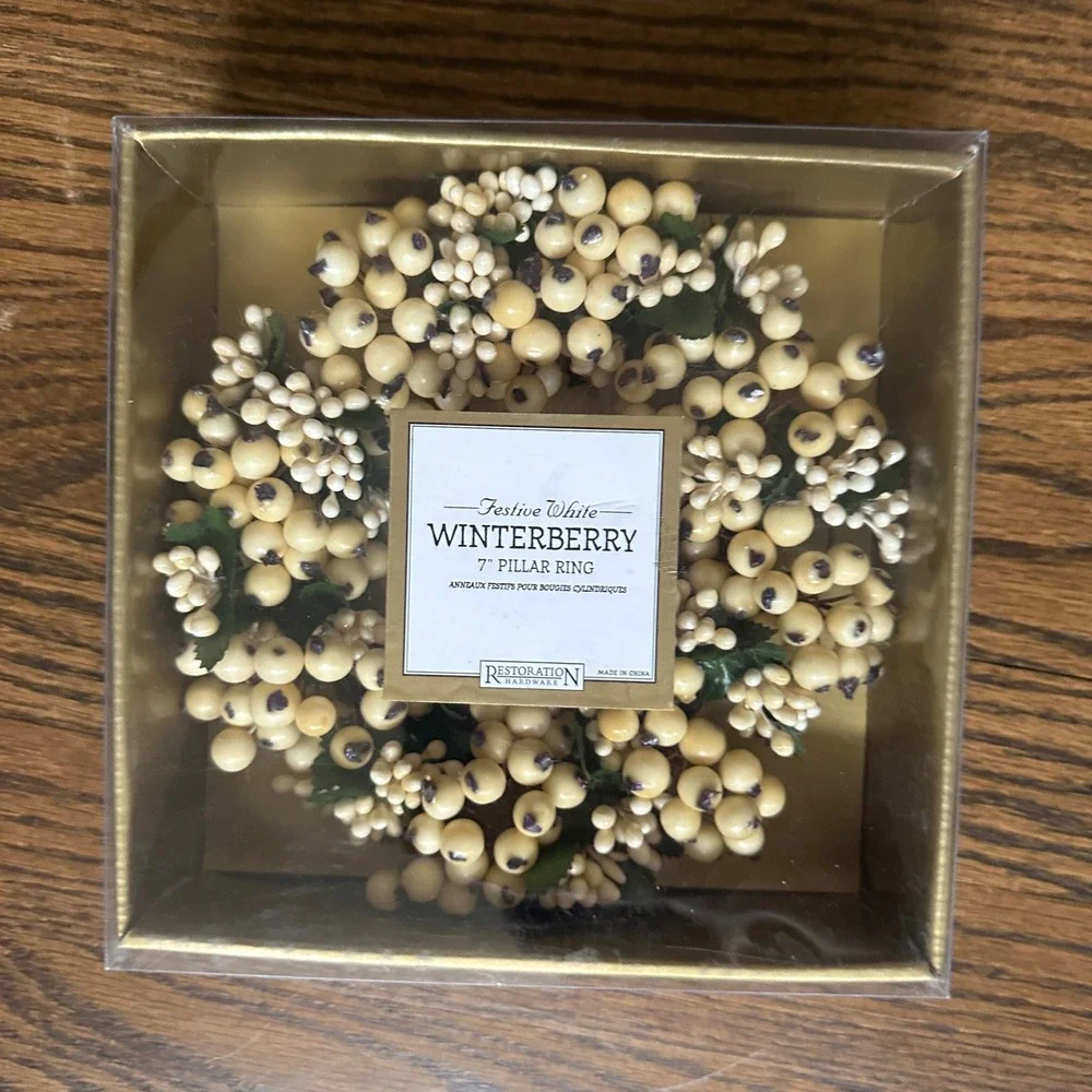 Restoration Hardware Winterberry Pillar Ring OS White Festive Holiday Decor